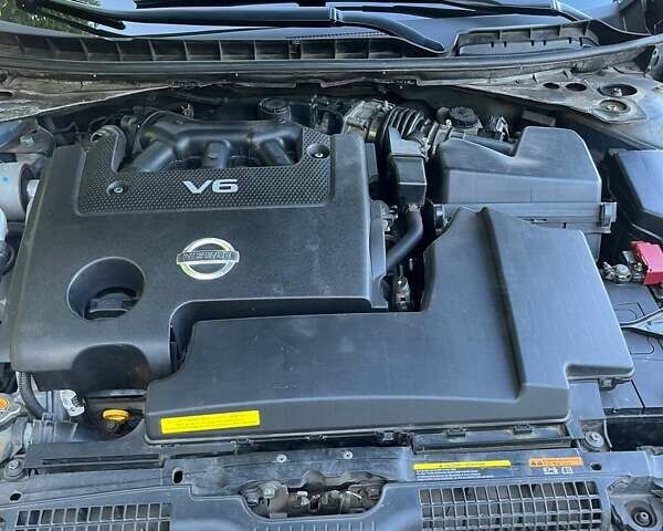 Синий Ниссан Теана, объемом двигателя 2.5 л и пробегом 107 тыс. км за 9500 $, фото 6 на Automoto.ua