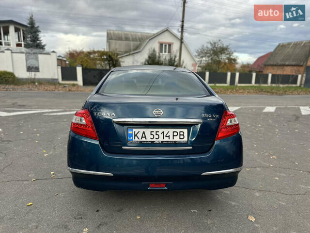 Ниссан Теана 2008 в Виннице на Automoto.ua Синий Ниссан Теана, объемом двигателя 2.5 л и пробегом 235 тыс. км за 6599 $, фото 8 на Automoto.ua
