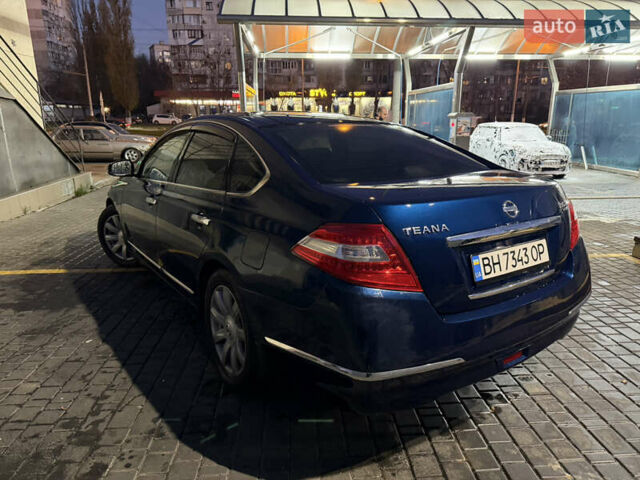 Синий Ниссан Теана, объемом двигателя 3.5 л и пробегом 200 тыс. км за 5999 $, фото 3 на Automoto.ua