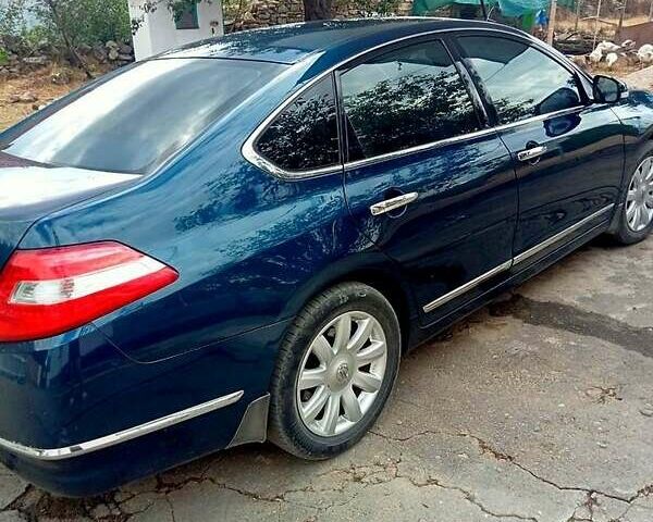 Синий Ниссан Теана, объемом двигателя 2.5 л и пробегом 250 тыс. км за 10000 $, фото 8 на Automoto.ua
