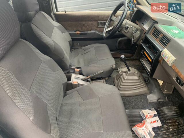 Білий Ніссан Террано, об'ємом двигуна 2.39 л та пробігом 200 тис. км за 2800 $, фото 6 на Automoto.ua
