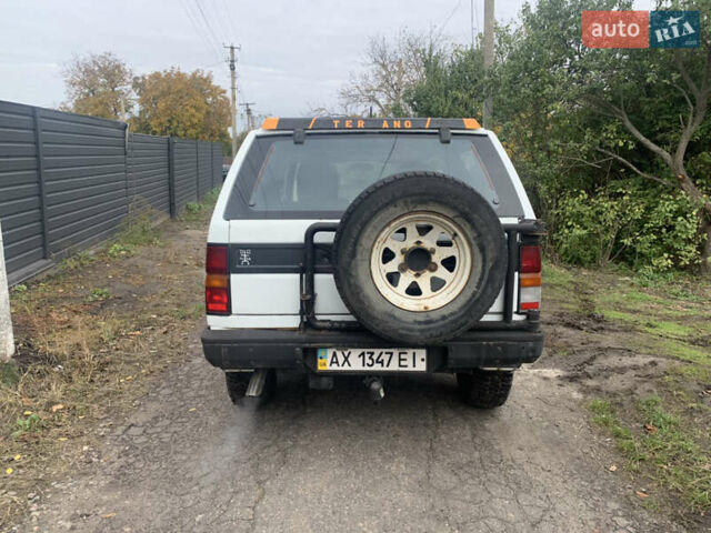 Білий Ніссан Террано, об'ємом двигуна 2.39 л та пробігом 200 тис. км за 2800 $, фото 2 на Automoto.ua