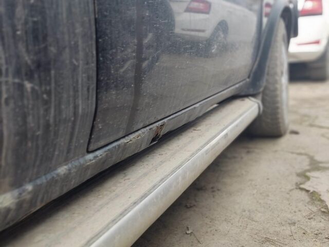 Чорний Ніссан Террано, об'ємом двигуна 2.4 л та пробігом 200 тис. км за 2600 $, фото 8 на Automoto.ua