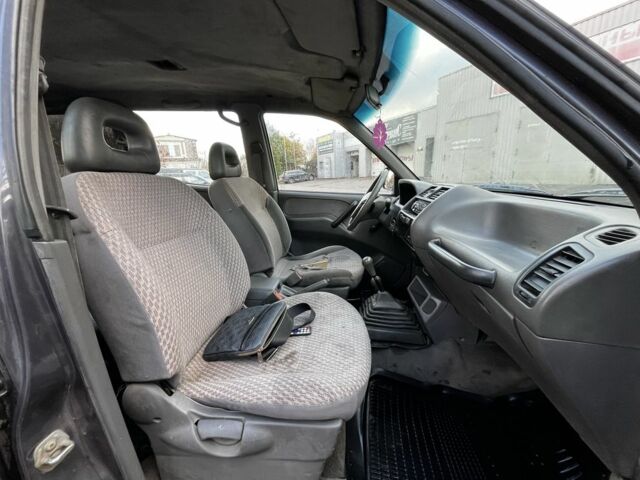 Чорний Ніссан Террано, об'ємом двигуна 2.7 л та пробігом 293 тис. км за 1600 $, фото 8 на Automoto.ua