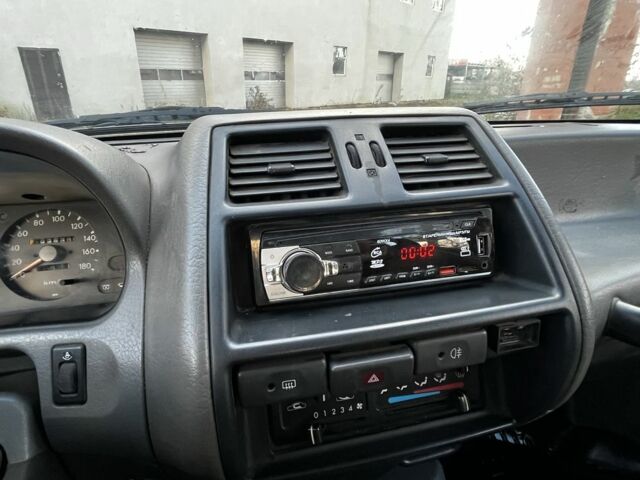 Чорний Ніссан Террано, об'ємом двигуна 2.7 л та пробігом 293 тис. км за 1600 $, фото 11 на Automoto.ua