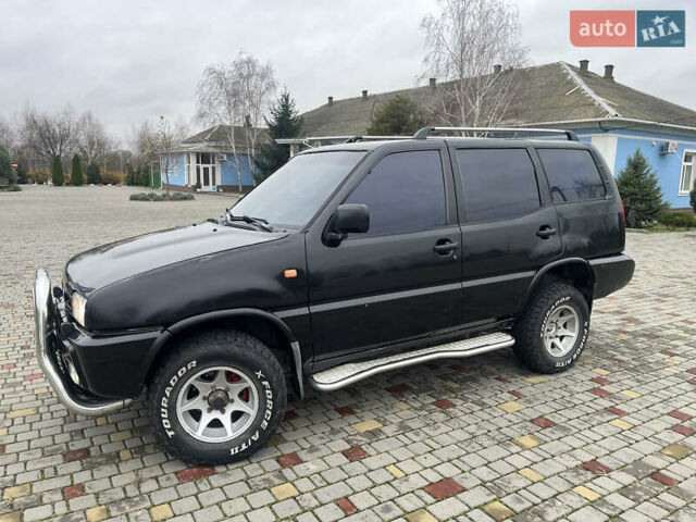 Чорний Ніссан Террано, об'ємом двигуна 2.39 л та пробігом 520 тис. км за 4400 $, фото 5 на Automoto.ua