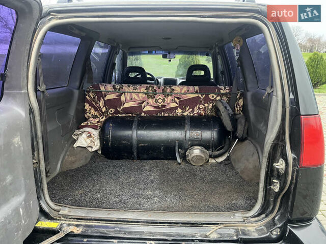 Чорний Ніссан Террано, об'ємом двигуна 2.39 л та пробігом 520 тис. км за 4400 $, фото 11 на Automoto.ua