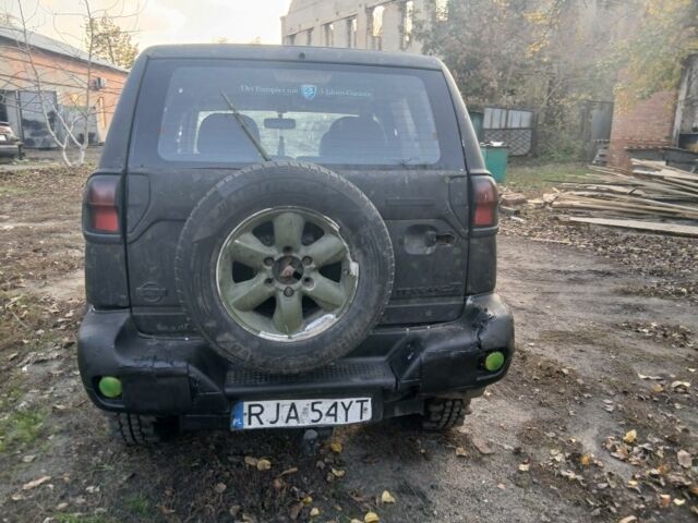 Черный Ниссан Террано, объемом двигателя 2.7 л и пробегом 340 тыс. км за 1308 $, фото 4 на Automoto.ua