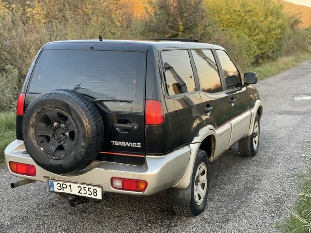 Чорний Ніссан Террано, об'ємом двигуна 2.4 л та пробігом 220 тис. км за 2300 $, фото 4 на Automoto.ua