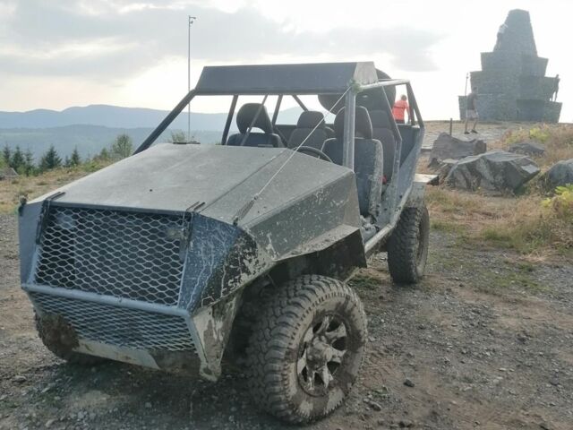 Черный Ниссан Террано, объемом двигателя 2 л и пробегом 200 тыс. км за 3500 $, фото 3 на Automoto.ua
