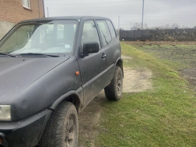 Чорний Ніссан Террано, об'ємом двигуна 2.7 л та пробігом 200 тис. км за 2500 $, фото 2 на Automoto.ua