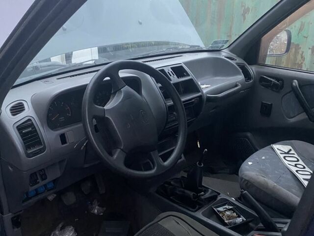 Черный Ниссан Террано, объемом двигателя 0 л и пробегом 300 тыс. км за 600 $, фото 7 на Automoto.ua