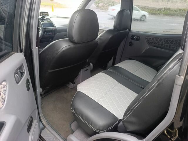 Черный Ниссан Террано, объемом двигателя 2.7 л и пробегом 270 тыс. км за 3500 $, фото 6 на Automoto.ua