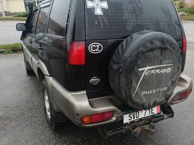 Черный Ниссан Террано, объемом двигателя 2.7 л и пробегом 270 тыс. км за 3500 $, фото 4 на Automoto.ua