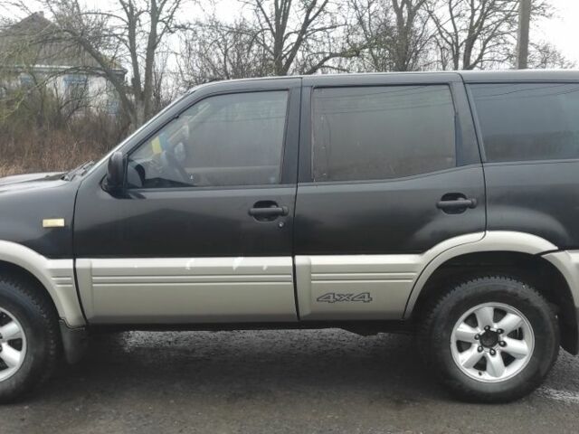 Черный Ниссан Террано, объемом двигателя 2.7 л и пробегом 272 тыс. км за 7000 $, фото 6 на Automoto.ua