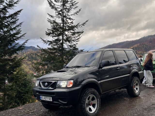 Черный Ниссан Террано, объемом двигателя 2.7 л и пробегом 158 тыс. км за 7300 $, фото 4 на Automoto.ua