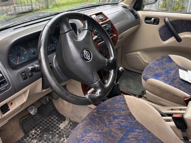 Черный Ниссан Террано, объемом двигателя 0 л и пробегом 220 тыс. км за 3500 $, фото 4 на Automoto.ua