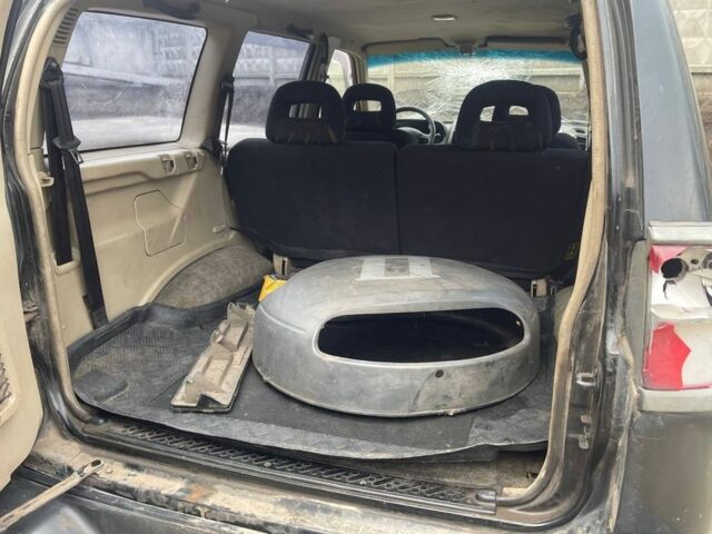 Чорний Ніссан Террано, об'ємом двигуна 2.7 л та пробігом 175 тис. км за 1600 $, фото 8 на Automoto.ua