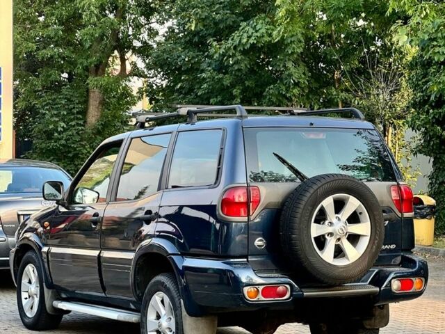 Черный Ниссан Террано, объемом двигателя 0 л и пробегом 300 тыс. км за 3399 $, фото 2 на Automoto.ua