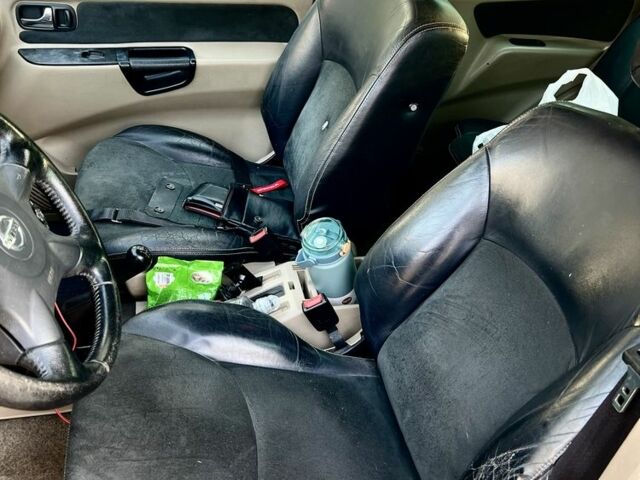 Черный Ниссан Террано, объемом двигателя 0 л и пробегом 300 тыс. км за 3399 $, фото 8 на Automoto.ua