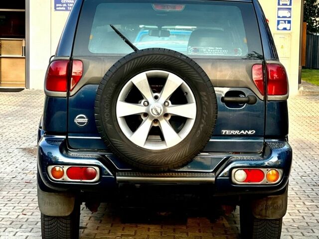 Черный Ниссан Террано, объемом двигателя 0 л и пробегом 300 тыс. км за 3399 $, фото 4 на Automoto.ua