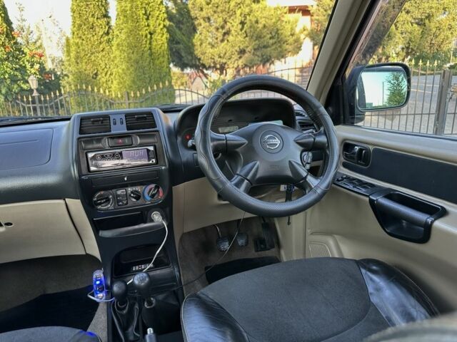 Черный Ниссан Террано, объемом двигателя 3 л и пробегом 178 тыс. км за 5000 $, фото 11 на Automoto.ua