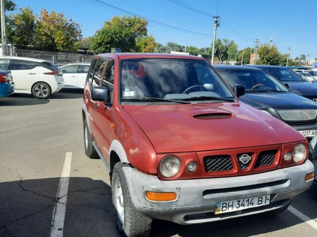 Красный Ниссан Террано, объемом двигателя 0 л и пробегом 280 тыс. км за 7800 $, фото 1 на Automoto.ua