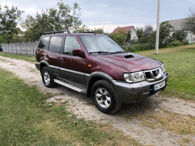 Червоний Ніссан Террано, об'ємом двигуна 3 л та пробігом 247 тис. км за 3850 $, фото 2 на Automoto.ua