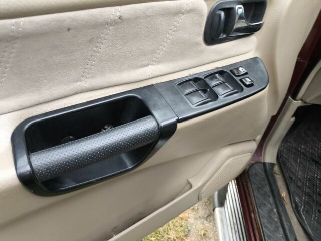 Червоний Ніссан Террано, об'ємом двигуна 3 л та пробігом 247 тис. км за 3850 $, фото 10 на Automoto.ua