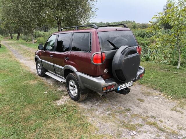 Червоний Ніссан Террано, об'ємом двигуна 3 л та пробігом 247 тис. км за 3850 $, фото 4 на Automoto.ua