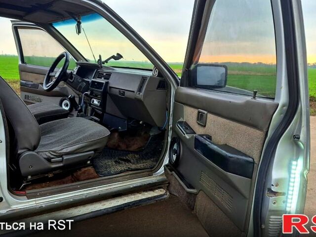 Сірий Ніссан Террано, об'ємом двигуна 2.7 л та пробігом 463 тис. км за 5600 $, фото 3 на Automoto.ua