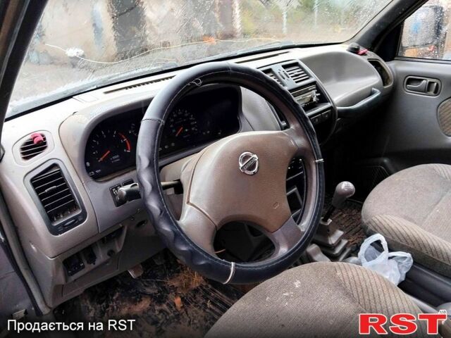 Сірий Ніссан Террано, об'ємом двигуна 2.7 л та пробігом 300 тис. км за 3000 $, фото 4 на Automoto.ua