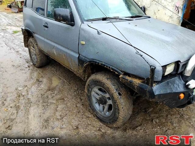 Сірий Ніссан Террано, об'ємом двигуна 2.7 л та пробігом 300 тис. км за 3000 $, фото 1 на Automoto.ua