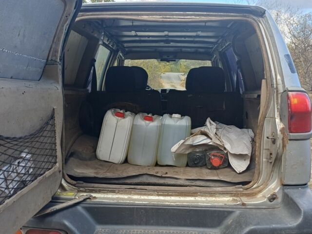 Сірий Ніссан Террано, об'ємом двигуна 3 л та пробігом 432 тис. км за 1499 $, фото 4 на Automoto.ua