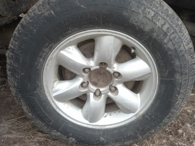 Сірий Ніссан Террано, об'ємом двигуна 0 л та пробігом 300 тис. км за 1200 $, фото 5 на Automoto.ua