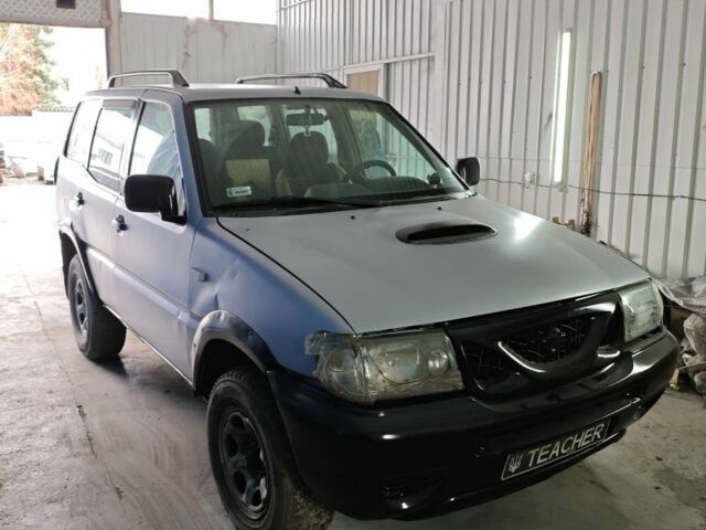 Серый Ниссан Террано, объемом двигателя 0 л и пробегом 350 тыс. км за 2882 $, фото 1 на Automoto.ua