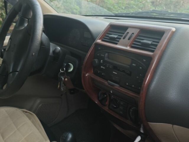 Серый Ниссан Террано, объемом двигателя 0 л и пробегом 350 тыс. км за 2882 $, фото 5 на Automoto.ua