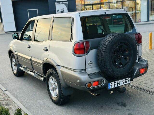 Серый Ниссан Террано, объемом двигателя 3 л и пробегом 300 тыс. км за 3650 $, фото 1 на Automoto.ua