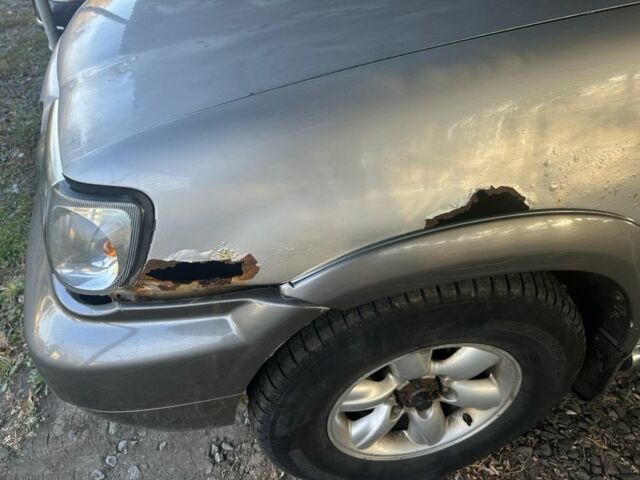 Сірий Ніссан Террано, об'ємом двигуна 2.7 л та пробігом 300 тис. км за 2624 $, фото 3 на Automoto.ua