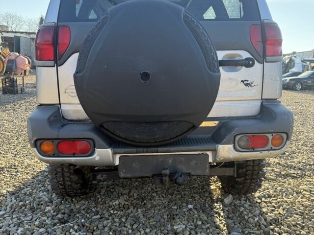 Сірий Ніссан Террано, об'ємом двигуна 2.7 л та пробігом 500 тис. км за 3900 $, фото 4 на Automoto.ua