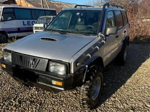 Сірий Ніссан Террано, об'ємом двигуна 2.7 л та пробігом 500 тис. км за 3900 $, фото 1 на Automoto.ua