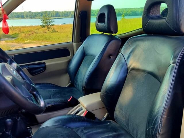 Серый Ниссан Террано, объемом двигателя 3 л и пробегом 243 тыс. км за 5500 $, фото 7 на Automoto.ua