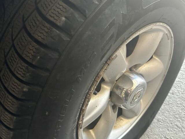 Сірий Ніссан Террано, об'ємом двигуна 2.7 л та пробігом 300 тис. км за 2624 $, фото 6 на Automoto.ua