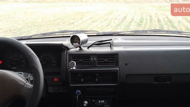 Синий Ниссан Террано, объемом двигателя 2.37 л и пробегом 360 тыс. км за 4500 $, фото 16 на Automoto.ua