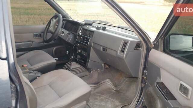 Синий Ниссан Террано, объемом двигателя 2.37 л и пробегом 360 тыс. км за 4500 $, фото 15 на Automoto.ua