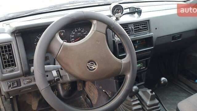 Синий Ниссан Террано, объемом двигателя 2.37 л и пробегом 360 тыс. км за 4500 $, фото 12 на Automoto.ua