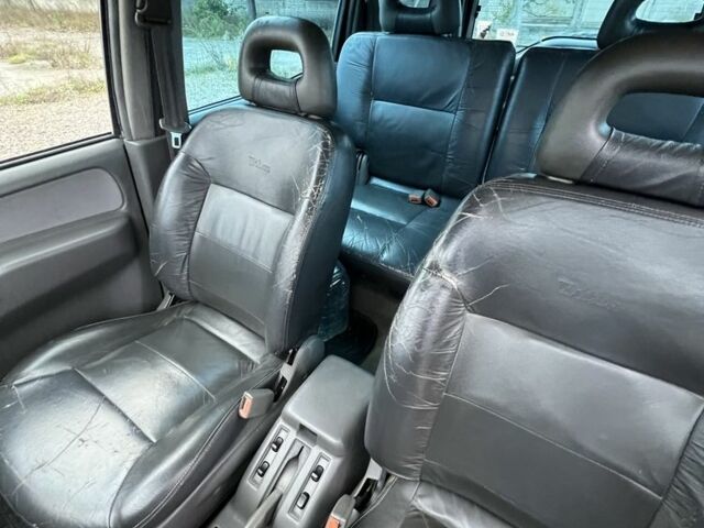 Синій Ніссан Террано, об'ємом двигуна 2.7 л та пробігом 299 тис. км за 2999 $, фото 2 на Automoto.ua