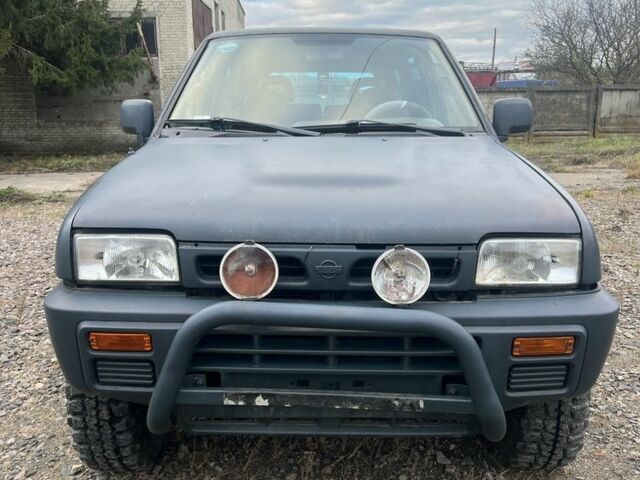 Синій Ніссан Террано, об'ємом двигуна 2.7 л та пробігом 299 тис. км за 2999 $, фото 1 на Automoto.ua