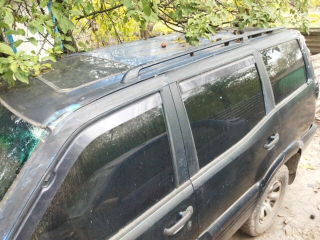 Синій Ніссан Террано, об'ємом двигуна 2.4 л та пробігом 250 тис. км за 834 $, фото 5 на Automoto.ua