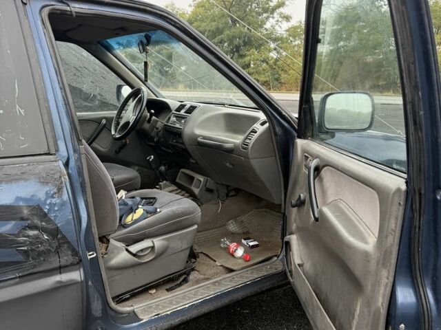 Синий Ниссан Террано, объемом двигателя 2.7 л и пробегом 200 тыс. км за 2350 $, фото 9 на Automoto.ua